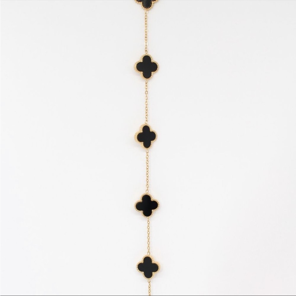 Black Onyx Gold 5 Quatrefoil Clover Motif Bracelet - Picture 5 of 7